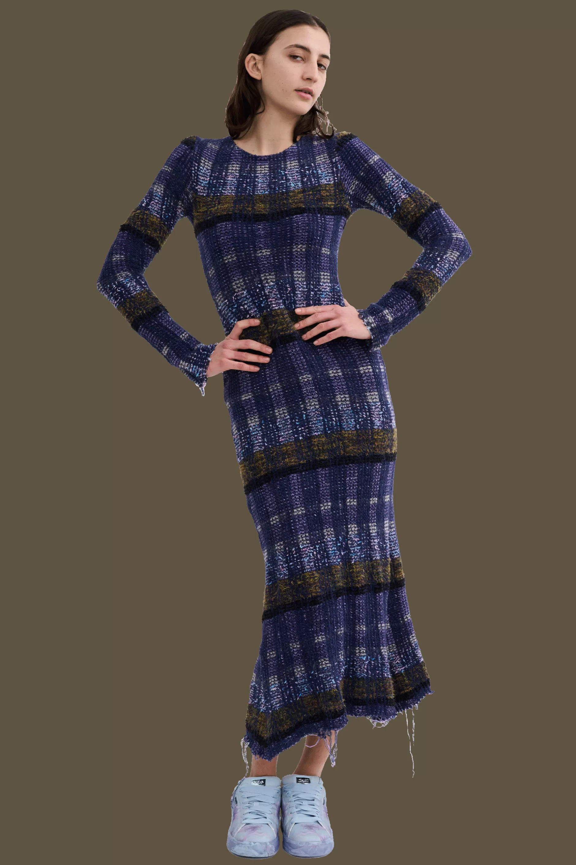 Collina Strada - Robe Yuri élégante à carreaux violets | Style unique et prix abordable